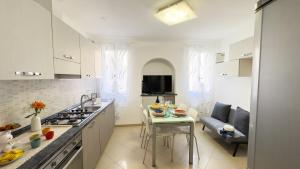 Dapur atau dapur kecil di Casa La Faietta by Ca-Sa Check