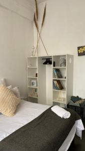 Katil atau katil-katil dalam bilik di Hidden gem for creatives in maboneg