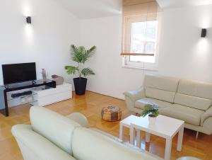 Gallery image of Barba Luka, near beach, beautiful views in Kaštela