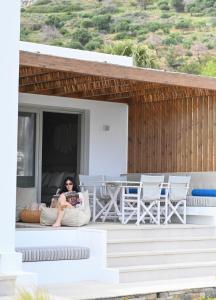 Balkón nebo terasa v ubytování Pefki Luxury Suites