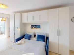 Billede fra billedgalleriet på Studio rénové face mer avec terrasse, clim, wifi et proche commodités à Menton - FR-1-196-167 i Menton + 6 billeder