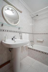 Et badeværelse på Apartamento cerca del Paseo Marítimo de O Grove