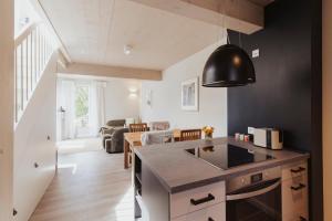 Køkken eller tekøkken på NEU "Rügen Resørt Sagard" großzügige, gemütliche Doppelhaushälfte "Erik" mit Terrasse + 17 billeder