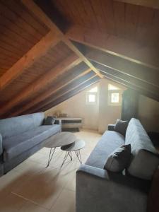 A seating area at Filippos Green Villa