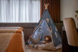 Krevet ili kreveti u jedinici u okviru objekta Glenroyal Hotel