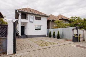 Το κτήριο όπου στεγάζεται  ο ξενώνας