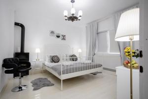 Galeriebild der Unterkunft La Maison Blanche in Alba Iulia + 28 Fotos