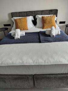 Letto o letti in una camera di HOTEL ANDREAS