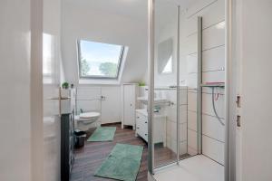 Ένα μπάνιο στο Haus Eulennest +20 φωτογραφίες