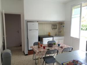 Η κουζίνα ή μικρή κουζίνα στο Chouette coquette +25 φωτογραφίες