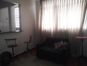 Predel za sedenje v nastanitvi Savassi apartment, functional, practical, home work