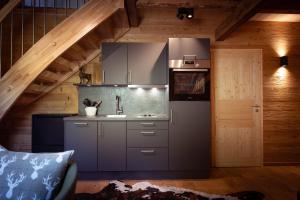 Kuchyň nebo kuchyňský kout v ubytování Schwarzwald Chalet -Wilde Rench-