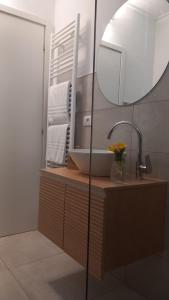 A bathroom at Corte castella