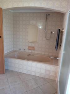 クラークスドープにある9 wena Ave Guesthouseのギャラリーの写真