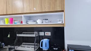 Dapur atau dapur kecil di Pazoori Stays Superior Studios