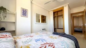 Ένα ή περισσότερα κρεβάτια σε δωμάτιο στο Marina suite +33 φωτογραφίες