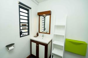 Fotografie z fotogalerie ubytování Hibiscus Standing- Appartement Cosy- 2 chambres Climatisées- Cuisine équipée- WIFI-Terrasse v destinaci Cayenne + 25 fotografií