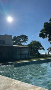 Kolam renang di atau dekat dengan Modern country house 90 km from SP