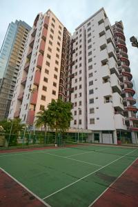 Tenis a/nebo squash v ubytování Midtown Residence Simatupang Jakarta nebo okolí
