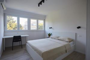 En eller flere senger på et rom på Chill Split