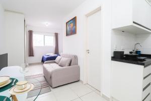 Una cocina o cocineta en Studio com Garagem Centro Histórico de Curitiba