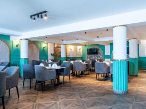 Posezení v ubytování Panorama Ramsis Hotel & Cafe