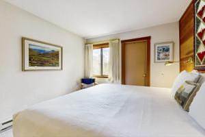 Katil atau katil-katil dalam bilik di Sun Valley Sun Snowcreek +18 gambar