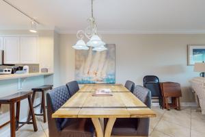 Kuchyň nebo kuchyňský kout v ubytování Sea Oats 102