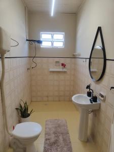 Ένα μπάνιο στο Roraima Design House +3 φωτογραφίες