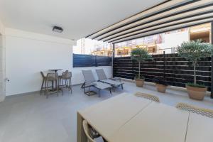 Χώρος καθιστικού στο Stars Premium Apartment by Belmont Realty