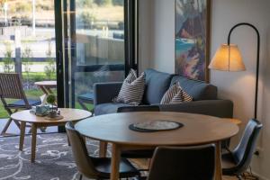 Khu vực ghế ngồi tại Magic on Rowley