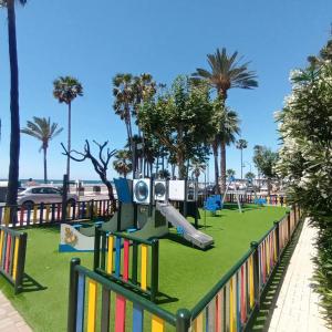 Herní místnost nebo prostor pro děti v ubytování Apartamento VISTAS AL MAR a 40 metros playa