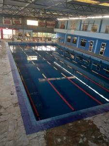Bazén v ubytování Hostel Barracudas nebo v jeho okolí
