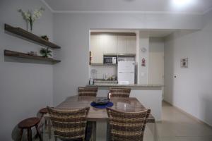 Η κουζίνα ή μικρή κουζίνα στο Apartamento em Olimpia - SP