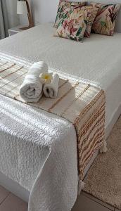 Letto o letti in una camera di 3bed villa with private pool and rooftop with a sea view in flic-en-flac, Mauritius