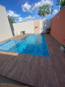 Πισίνα στο ή κοντά στο Casa com piscina 2 quartos em Luzimangues Porto Nacional casa de temporada Summer House +15 φωτογραφίες