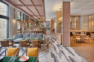 Restaurace v ubytování Hilton Hua Hin Resort & Spa