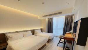 Gallery image of Lotus Hotel 荷花酒店 in Qingpu