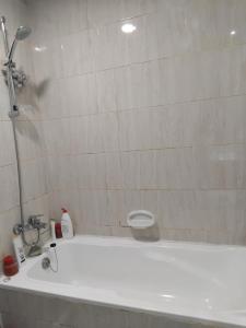 Koupelna v ubytování الفجيرة الحيل