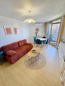 Χώρος καθιστικού στο Studio cosy vue mer