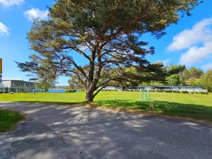 Fotografie z fotogalerie ubytování Hällestrand Semesterby R12 v destinaci Strömstad