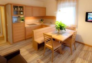 Kuchyň nebo kuchyňský kout v ubytování Appartamenti Regina
