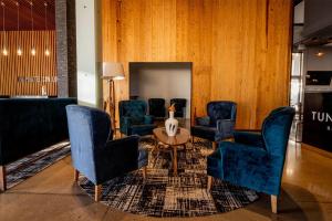 Posezení v ubytování TRYP by Wyndham San Luis Potosi Hotel & Suites