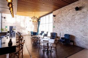 Posezení v ubytování TRYP by Wyndham San Luis Potosi Hotel & Suites