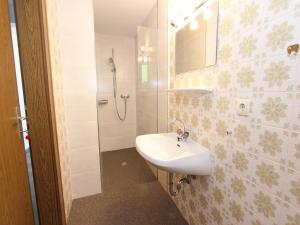 Bagno di Modern Holiday Home in Maria Alm near Ski Area
