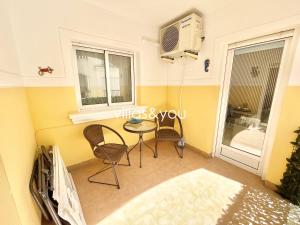 Posezení v ubytování Brisas del Mar Formentera del Segura by Villas&You