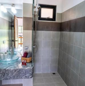 Gallery image of V196 Sea View 3BR, Infinity Pool and Open Living in Ban Ko Khwan +35 photos