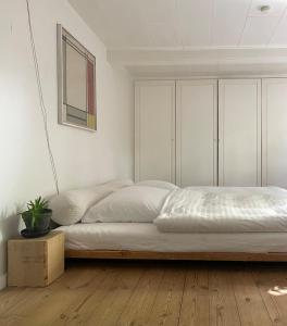 Postel nebo postele na pokoji v ubytování Guest house Æbelnæs, Møn
