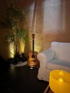 LAYLiVE Good soundproofing Near the subway, US Consulate, Nanjing Road Jing'an Temple business district Convenient transportation Courtyard music的休息区