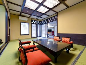 Istumisnurk majutusasutuses Ooedo Onsen Monogatari Premium Hotel New Shiobara